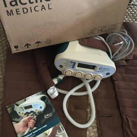 Flexitouch Compression Therapy Device Model PD32-U - Picture 2 of 9